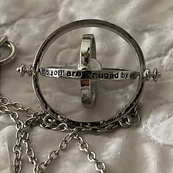 Harry Potter Bundle Water Bottle Time Turner Necklaces Harry Potter Halloween - Picture 2 of 10